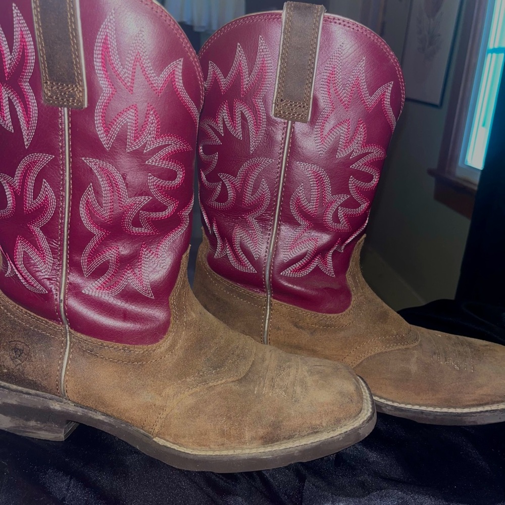 Pink and brown Ariat cowboy boots